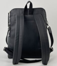 Рюкзак жіночий з кишенею для ноутбука 13,6" Alba Soboni 230104 чорно-білий